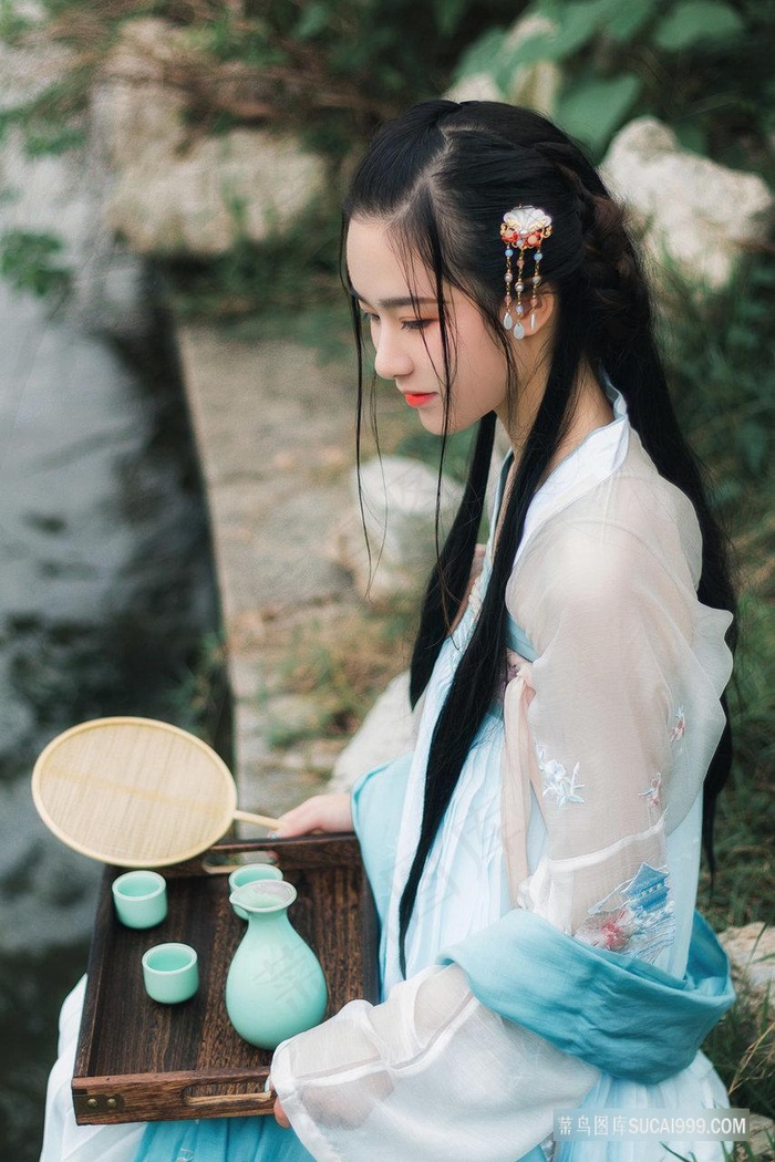 原神美女开襟白色乳液狂喷 相关