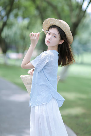 诱人美女免费成人视频